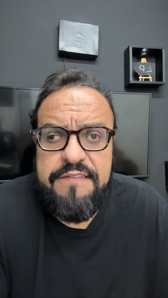 Thiago Kuin respondendo durante a live de 09/09/2025.