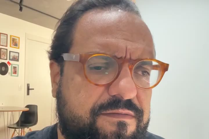 Thiago Kuin respondendo à pergunta que originou este artigo, em live no Instagram.