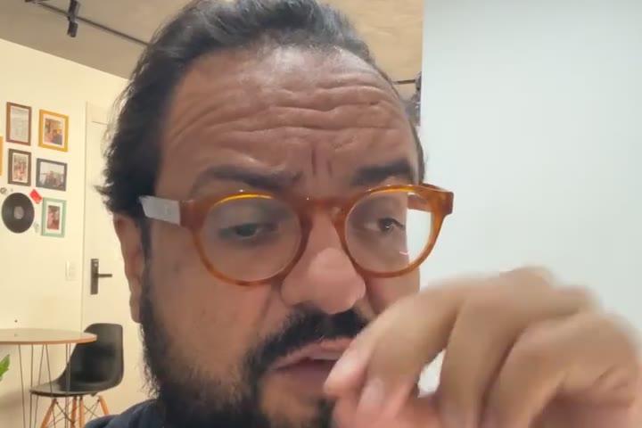 Thiago Kuin respondendo à pergunta que originou este artigo, em live no Instagram.
