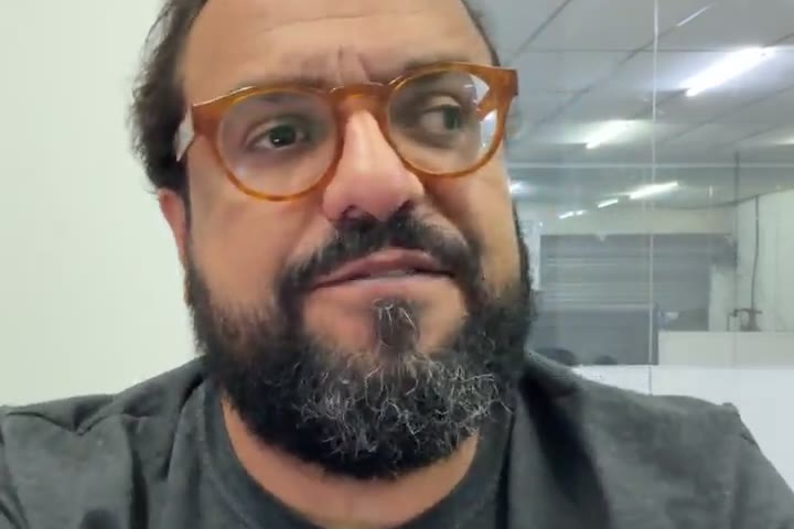 Thiago Kuin respondendo à pergunta que originou este artigo, em live no Instagram.