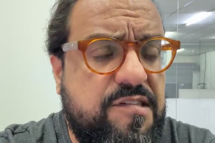 Thiago Kuin respondendo à pergunta que originou este artigo, em live no Instagram.