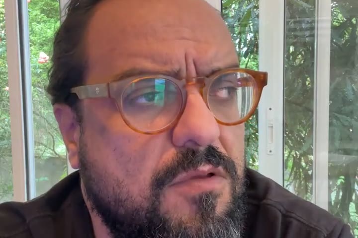Thiago Kuin respondendo à pergunta que originou este artigo, em live no Instagram.