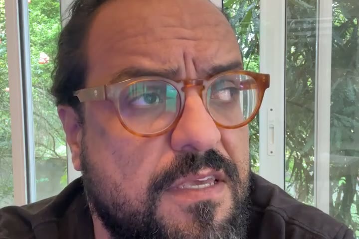 Thiago Kuin respondendo à pergunta que originou este artigo, em live no Instagram.